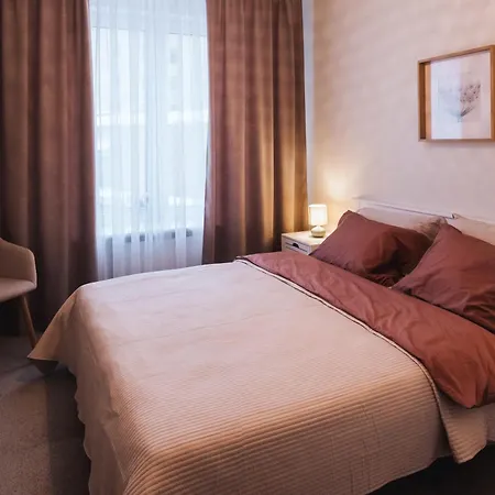 Cozy Brand New 10 Min From Center 公寓 *